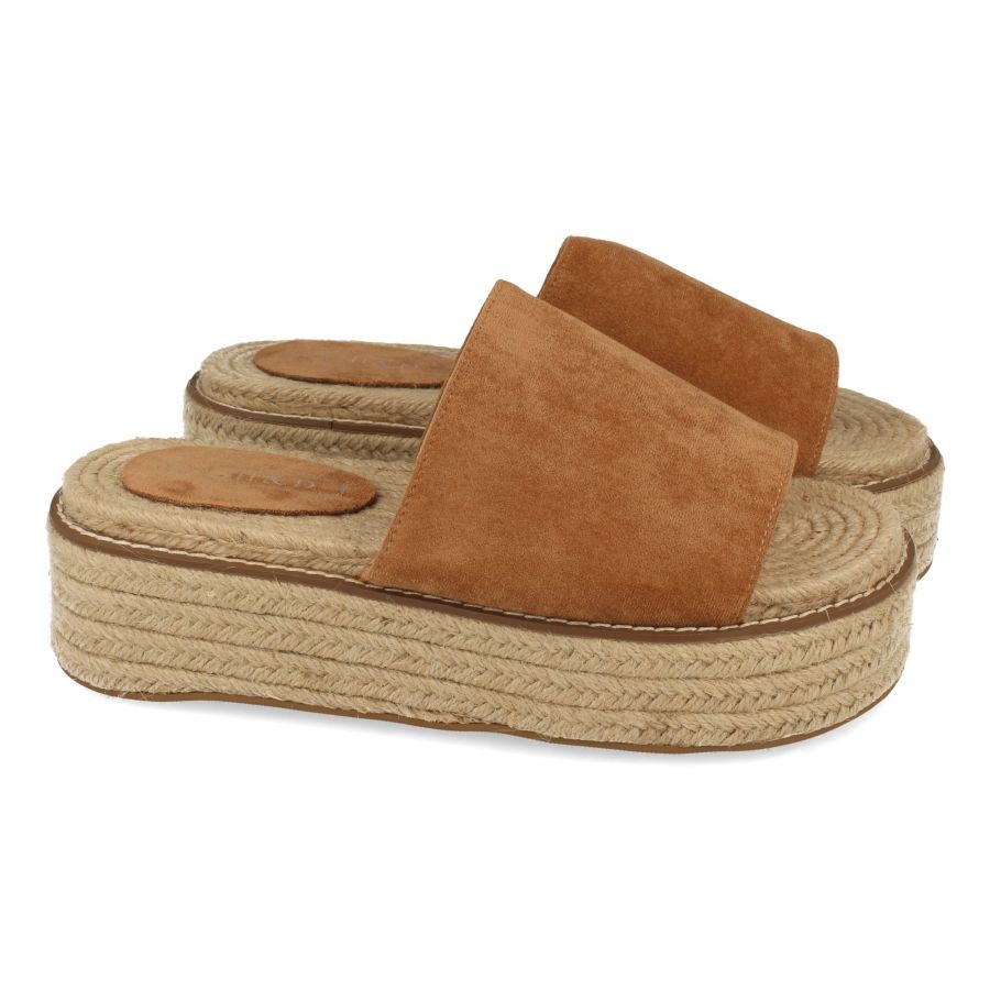 TUNDRA BEIGE